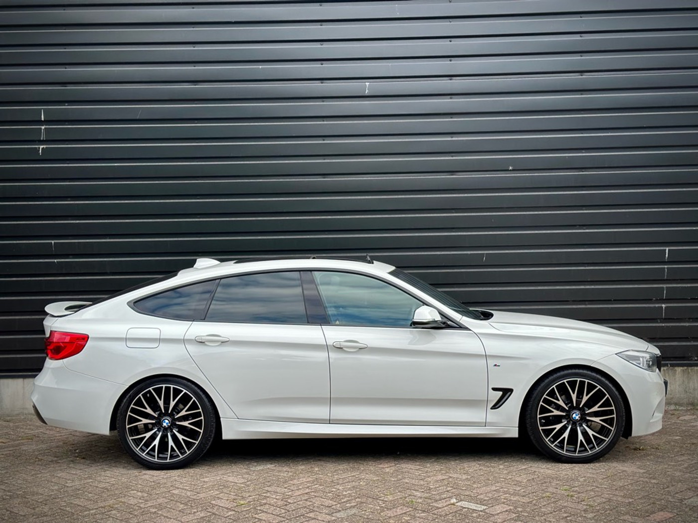 Foto van BMW 320i