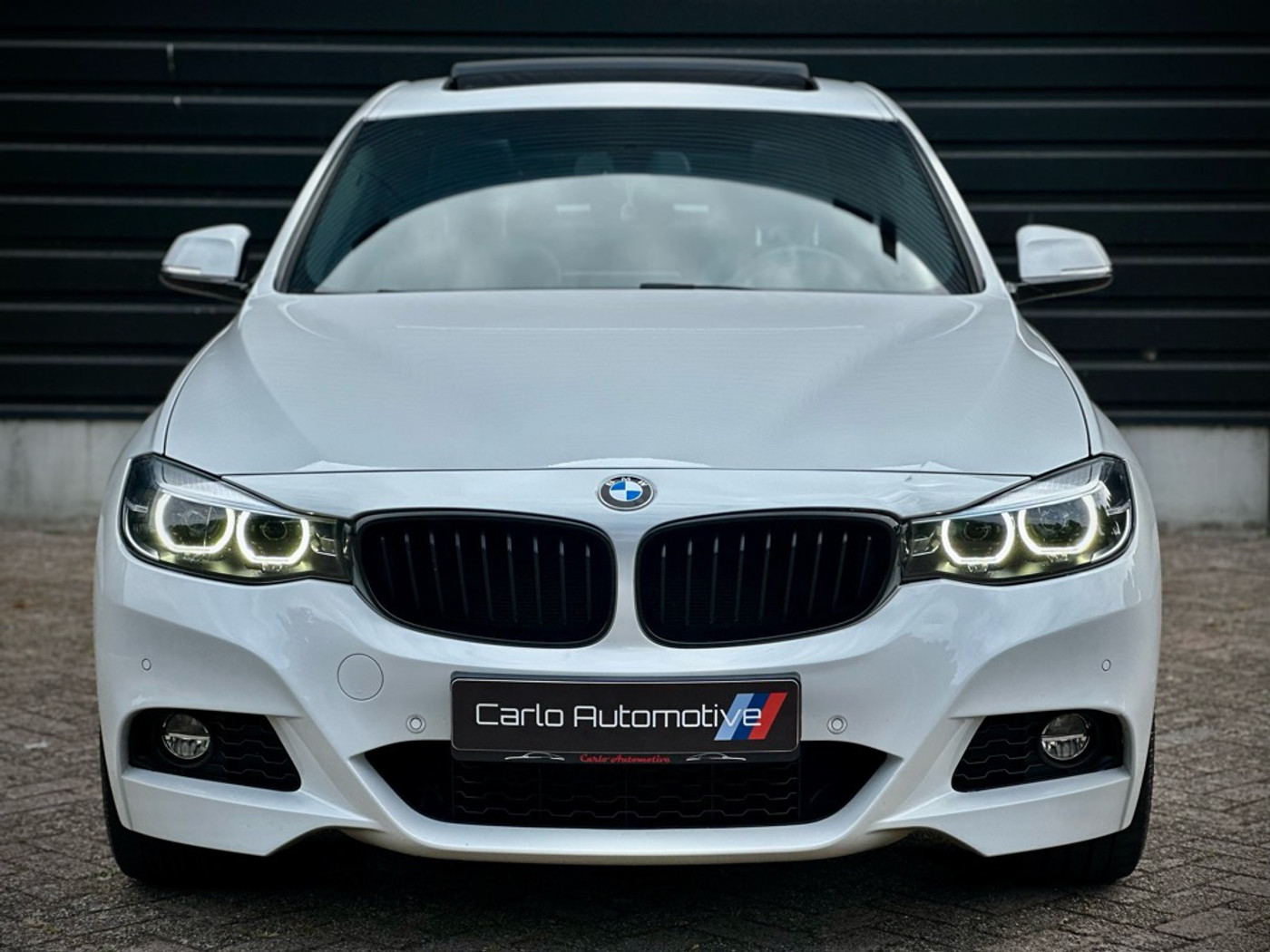 Foto van BMW 320i