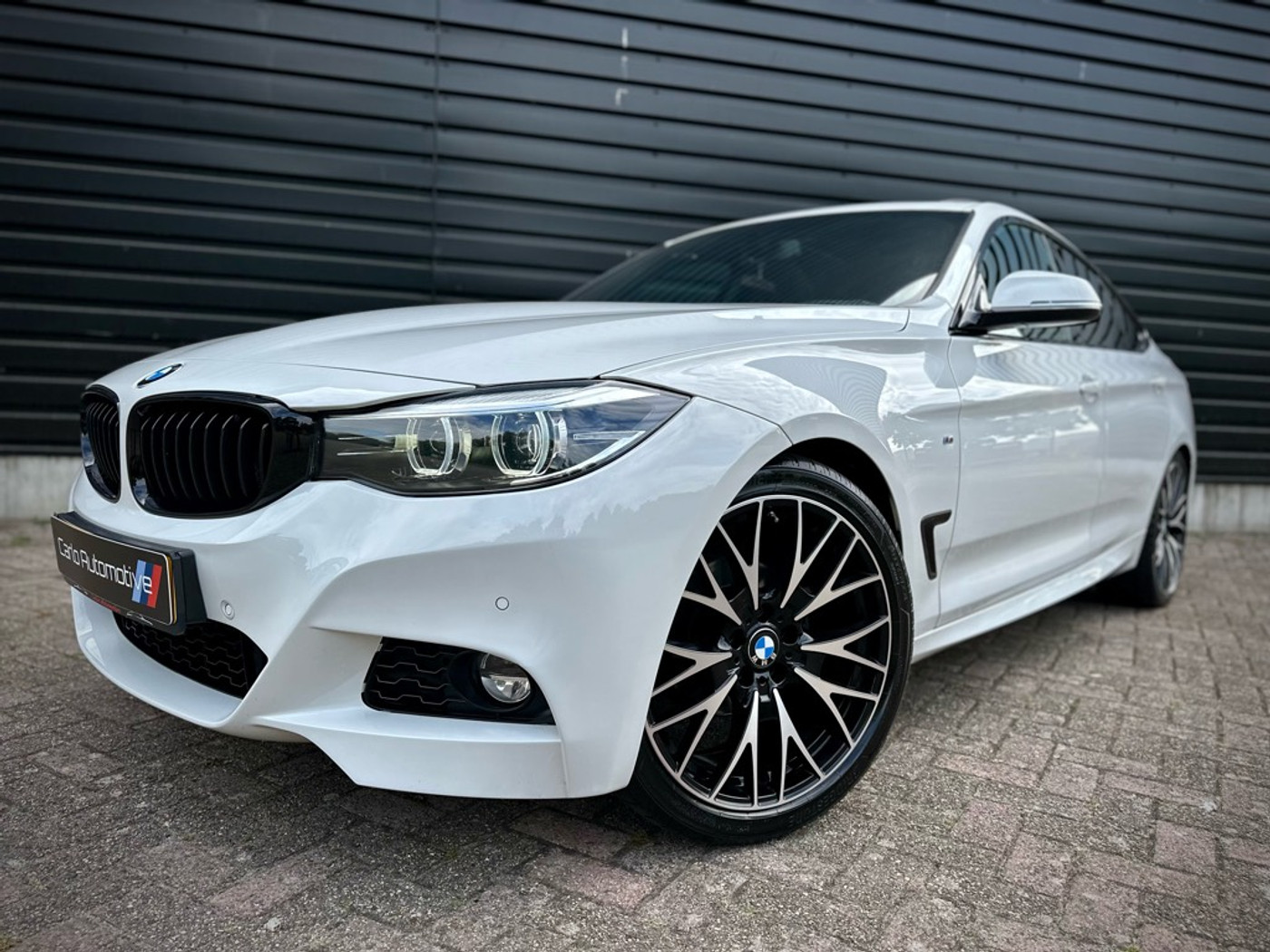 Foto van BMW 320i