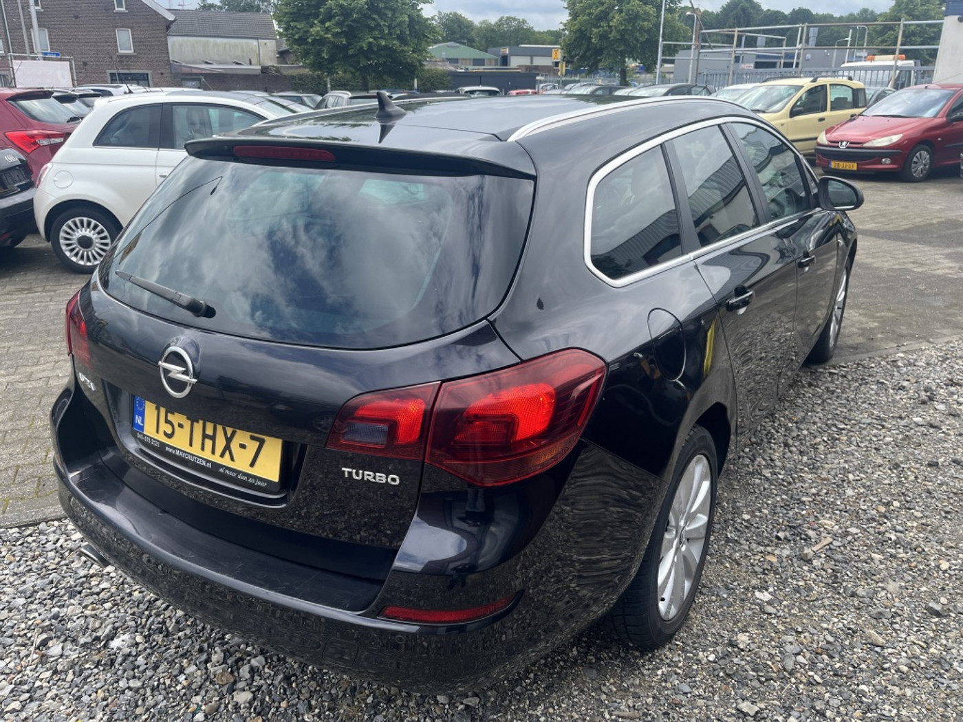 Foto van Opel Astra Sports Tourer