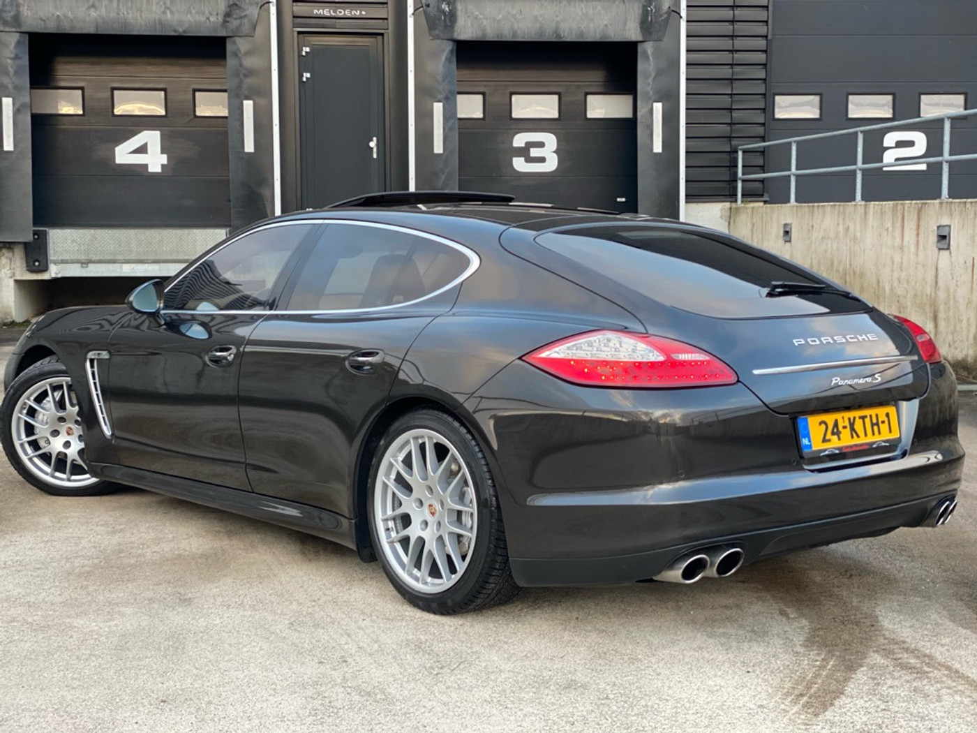 Foto van Porsche Panamera S