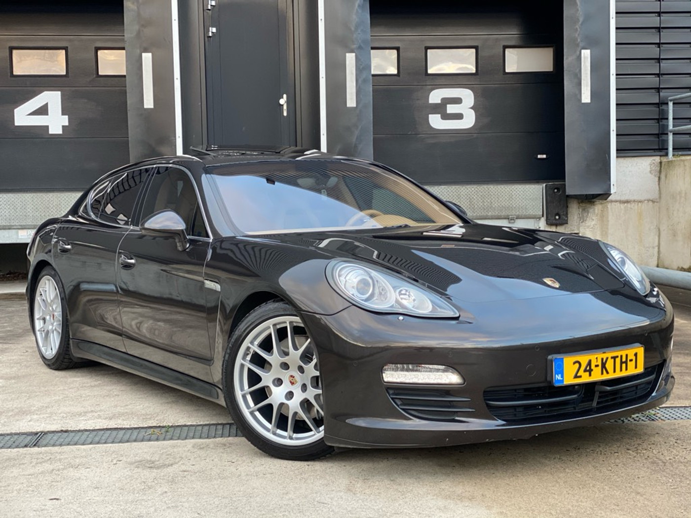 Foto van Porsche Panamera S