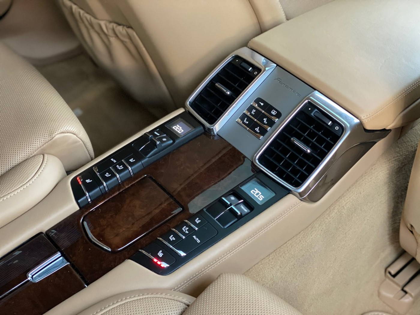 Foto van Porsche Panamera S