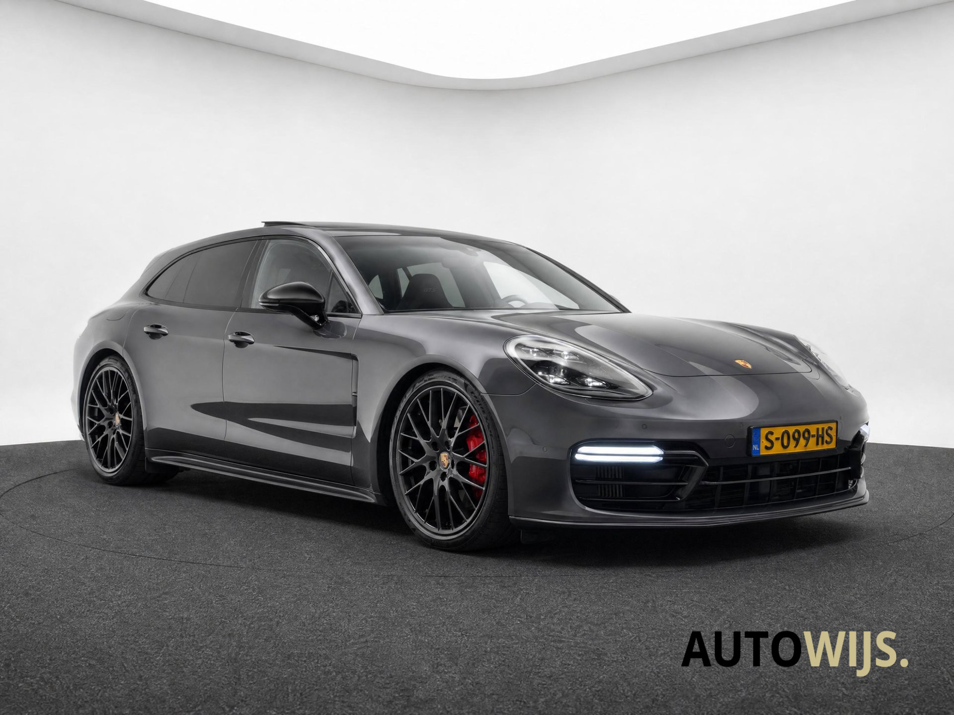 Foto van Porsche Panamera Sport Turismo