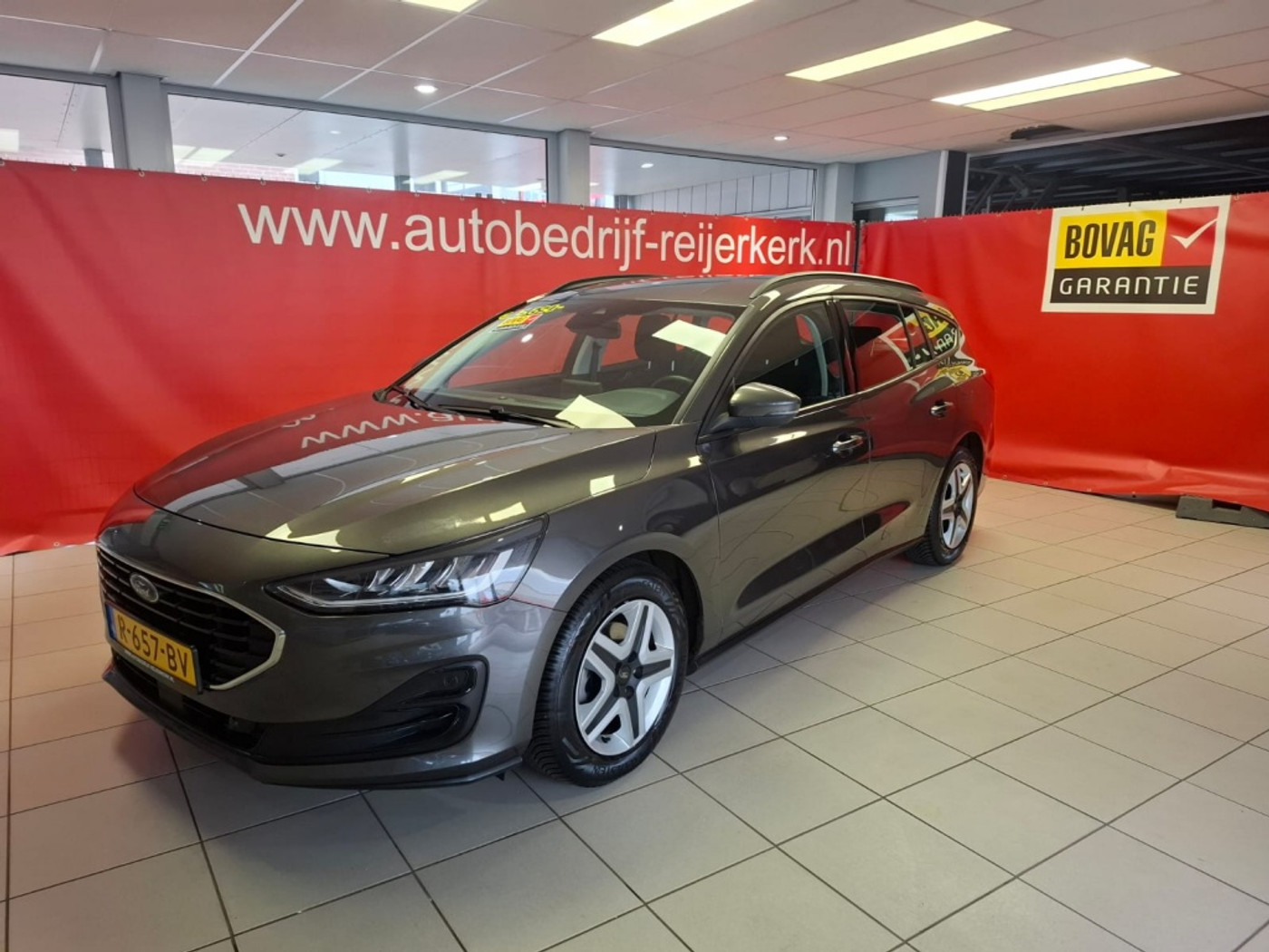 Ford Focus 1.0 Ecoboost Connected, 12 mnd Bovag garantie 2022 - voorkant