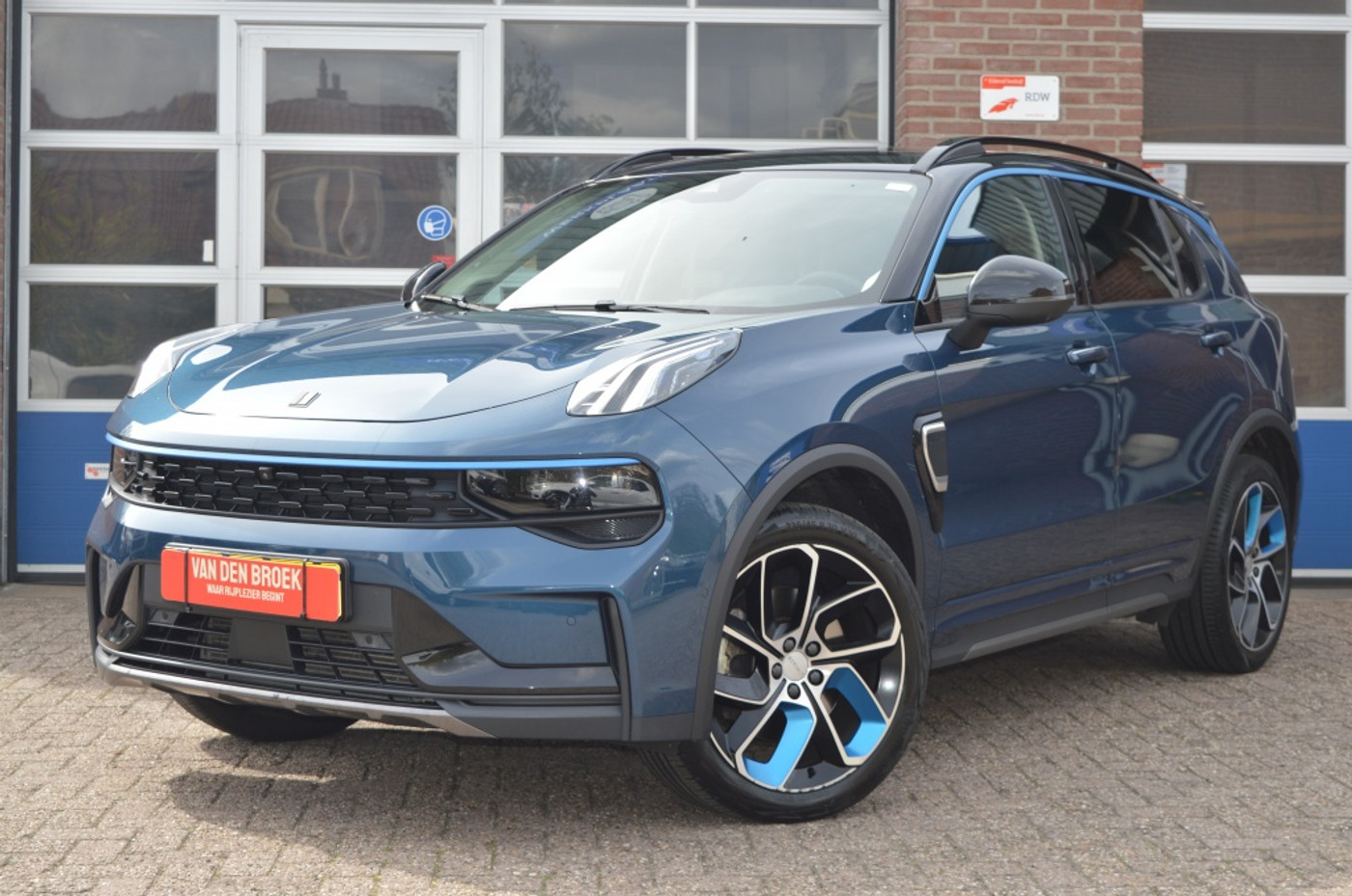 Foto van Lynk&co LYNK & Co 01