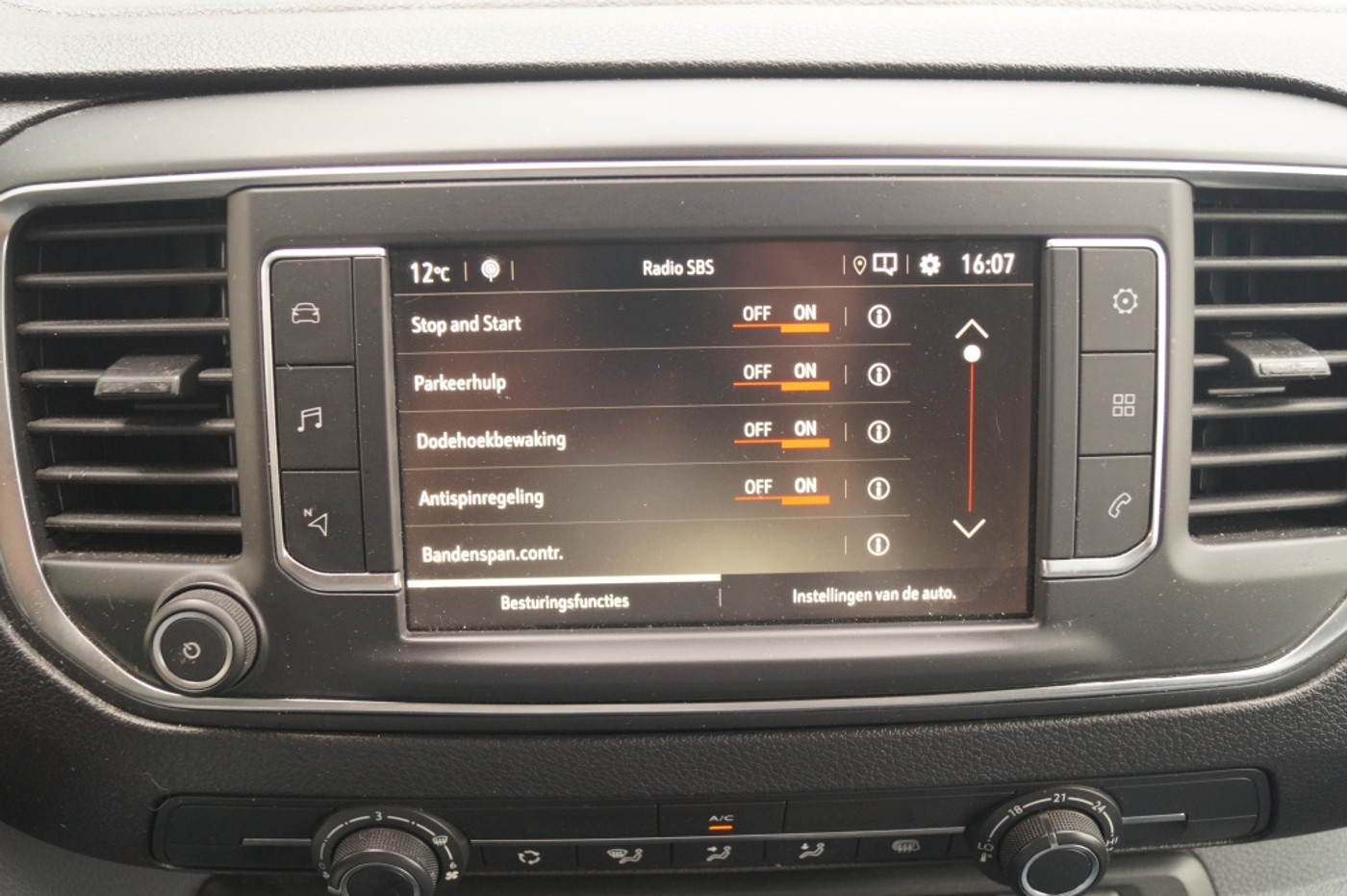 Foto van Opel Vivaro