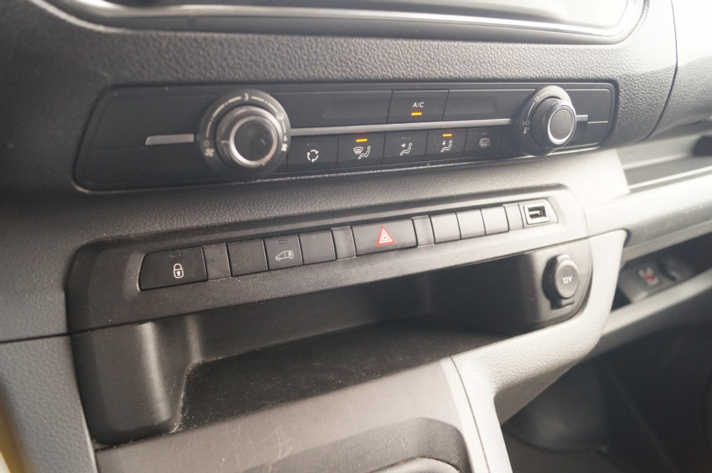 Foto van Opel Vivaro