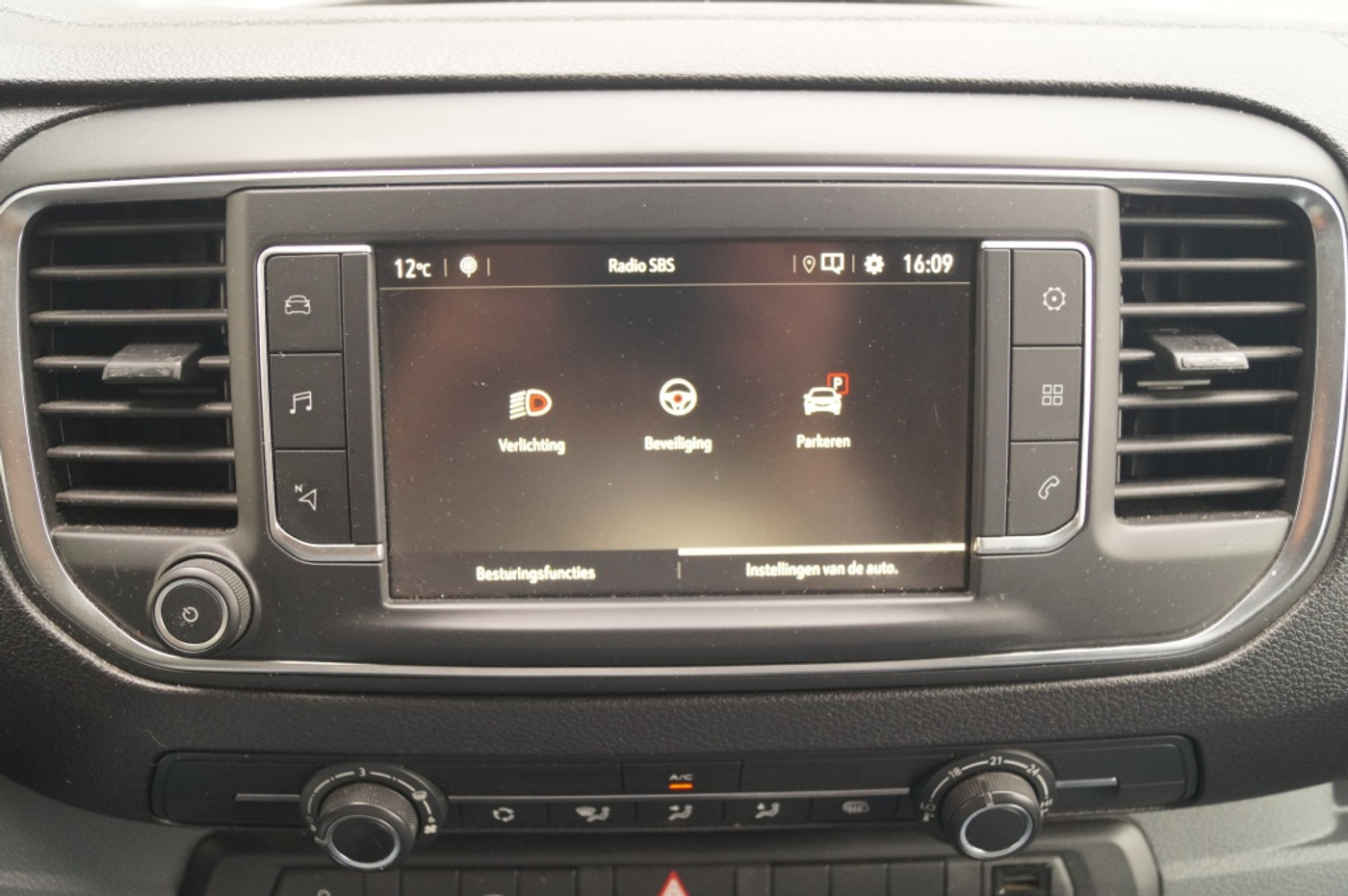 Foto van Opel Vivaro