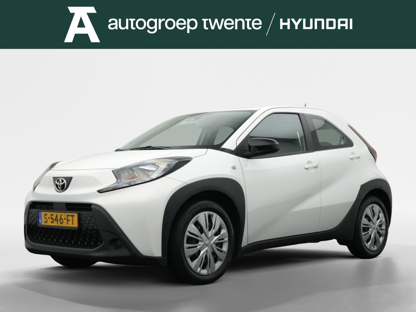 Toyota Toyota Aygo X 1.0 VVT-i MT Play | Carplay navigatie | Camera | Cruise control 2023 - voorkant