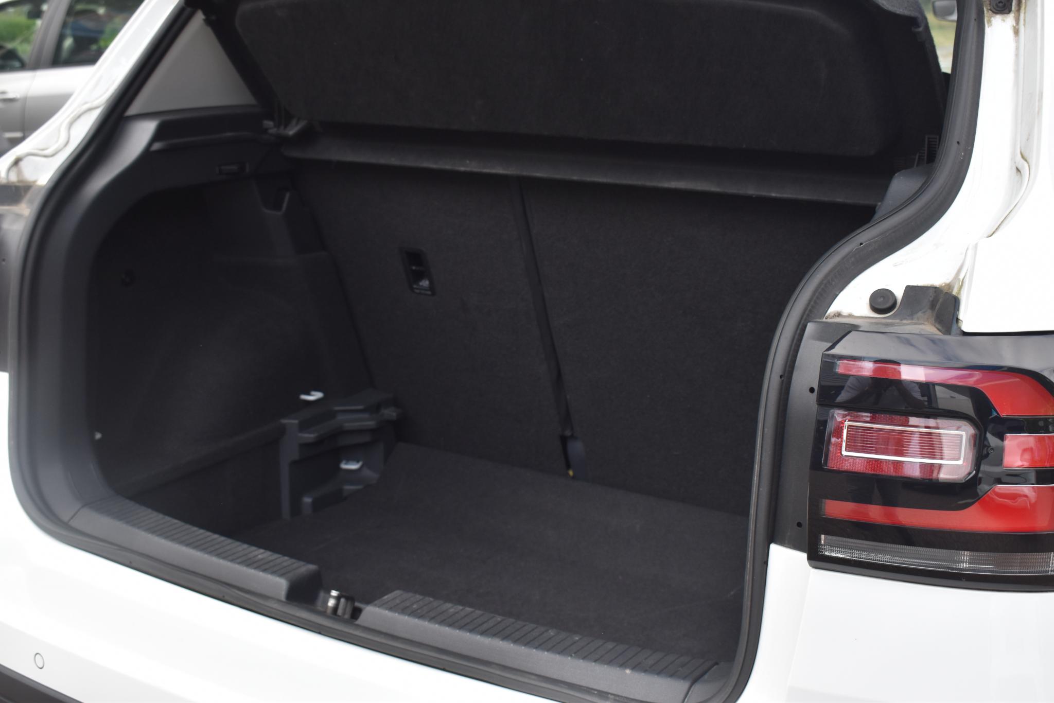 Foto van Volkswagen T-cross
