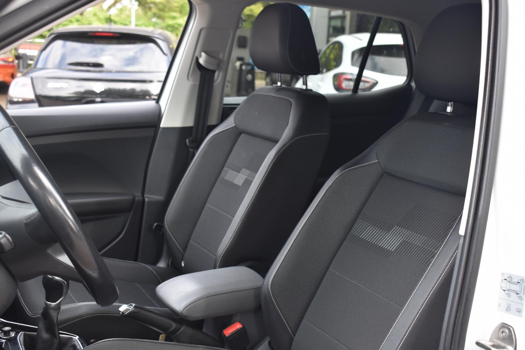 Foto van Volkswagen T-cross