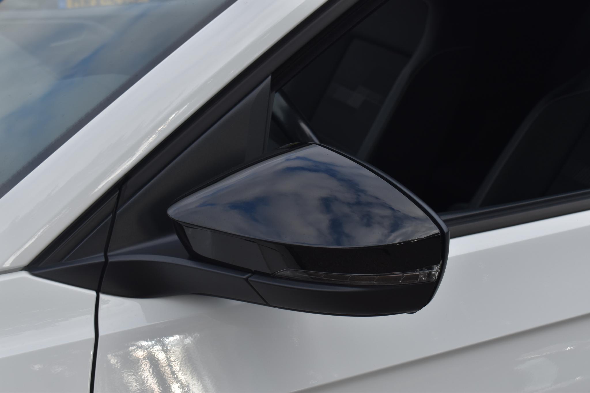 Foto van Volkswagen T-cross