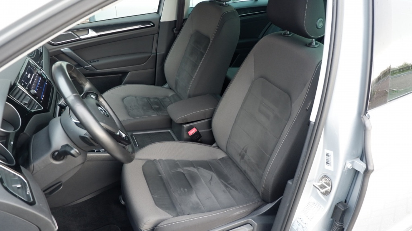 Foto van Volkswagen Golf Sportsvan