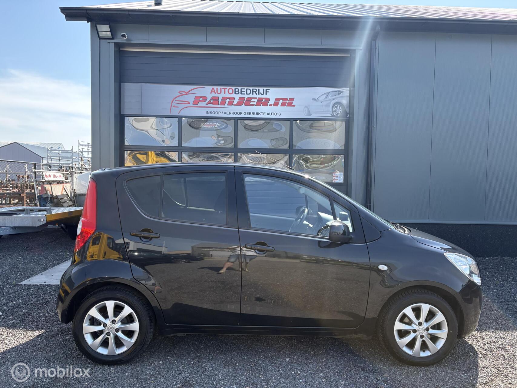 Foto van Opel Agila