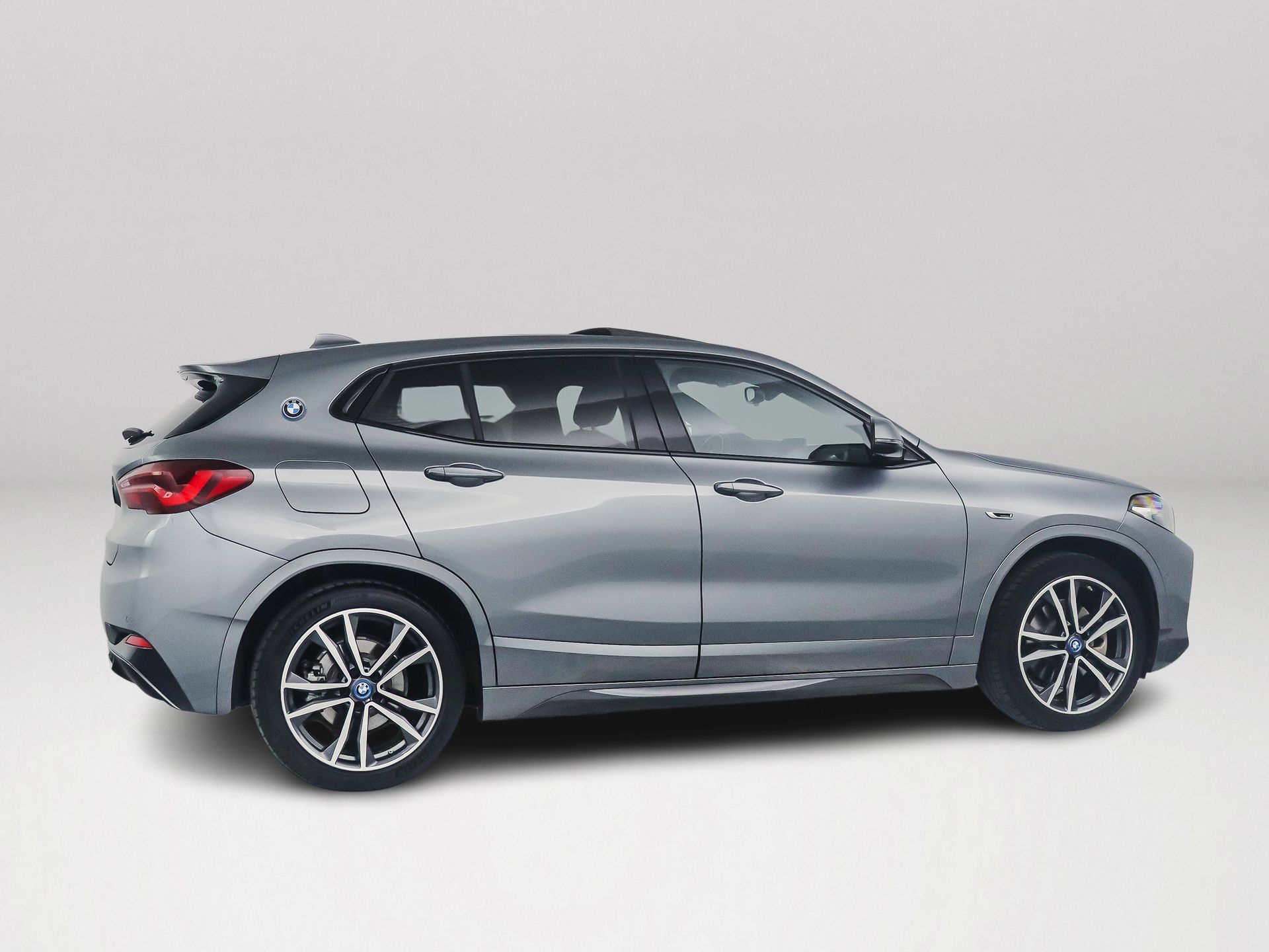 Foto van BMW X2 Xdrive25e
