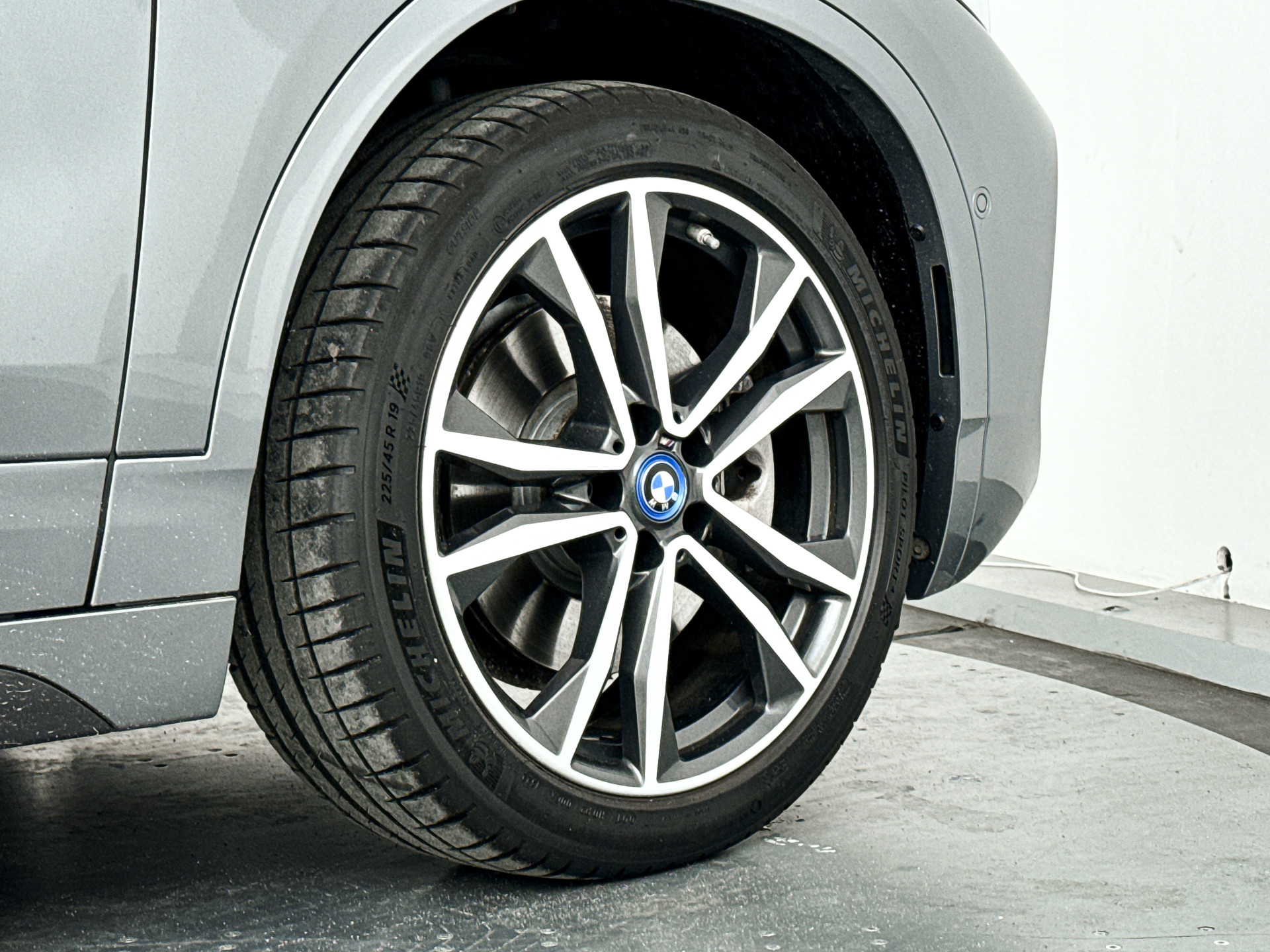 Foto van BMW X2 Xdrive25e