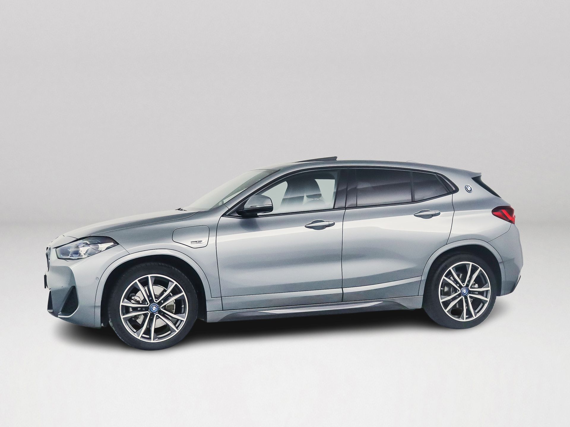Foto van BMW X2 Xdrive25e