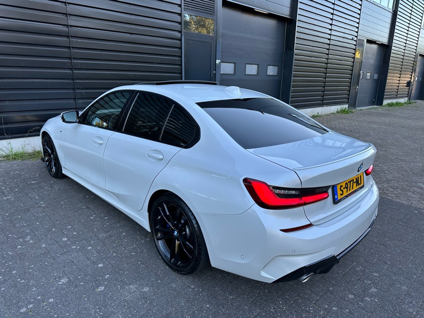 Foto van BMW 330i