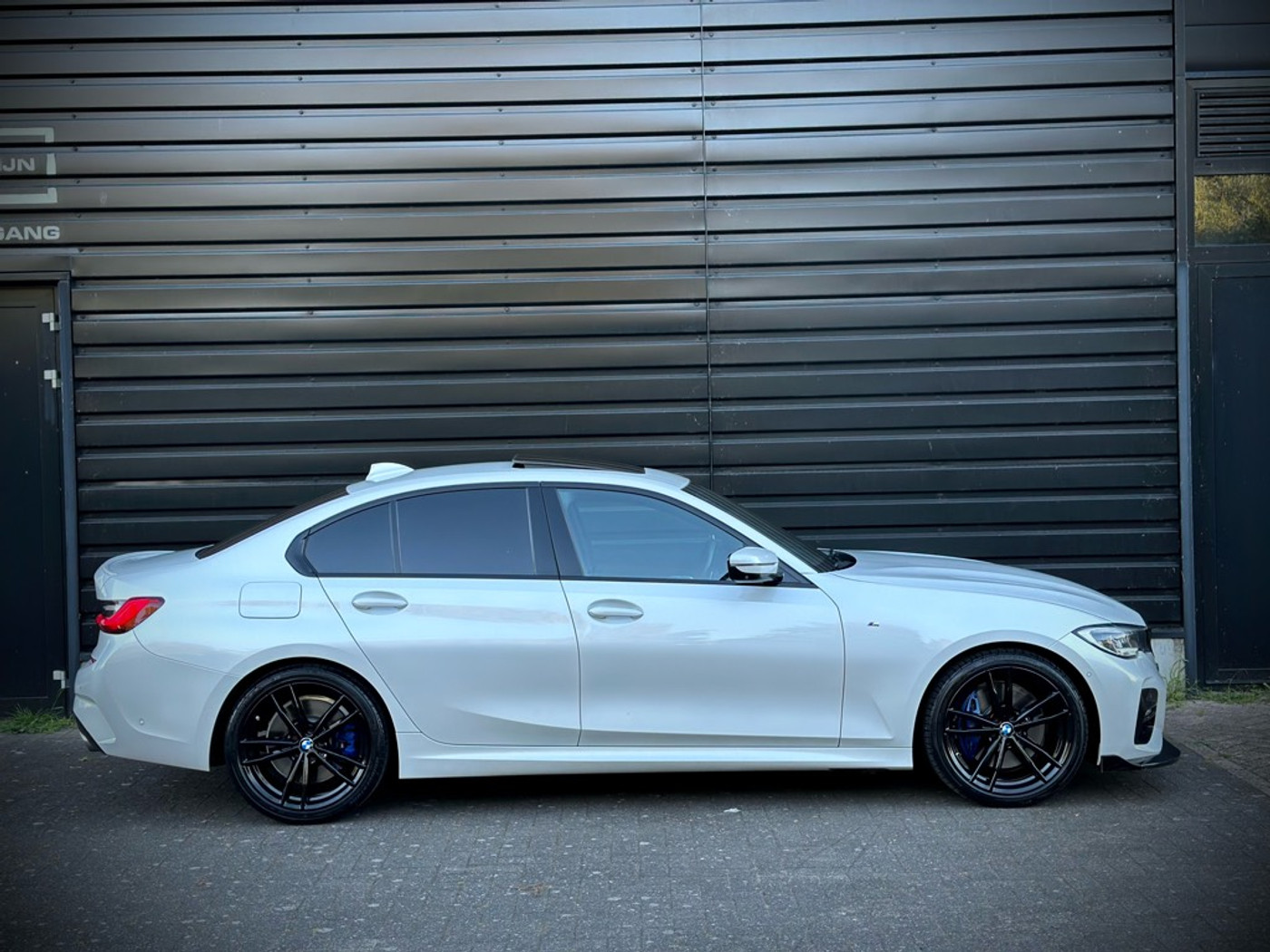 Foto van BMW 330i