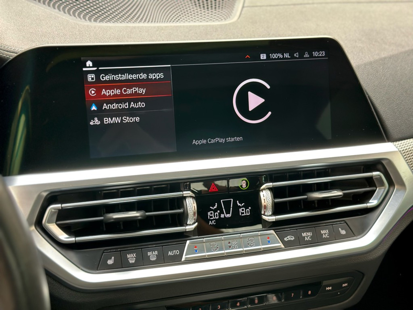 Foto van BMW 330i