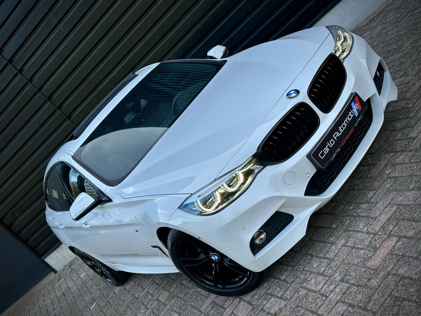 Foto van BMW 320i