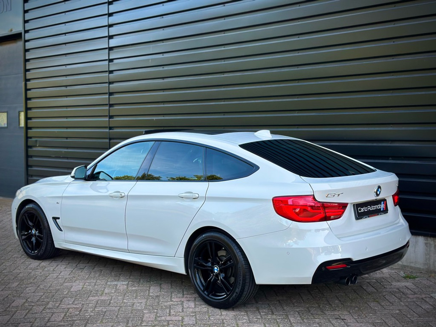 Foto van BMW 320i