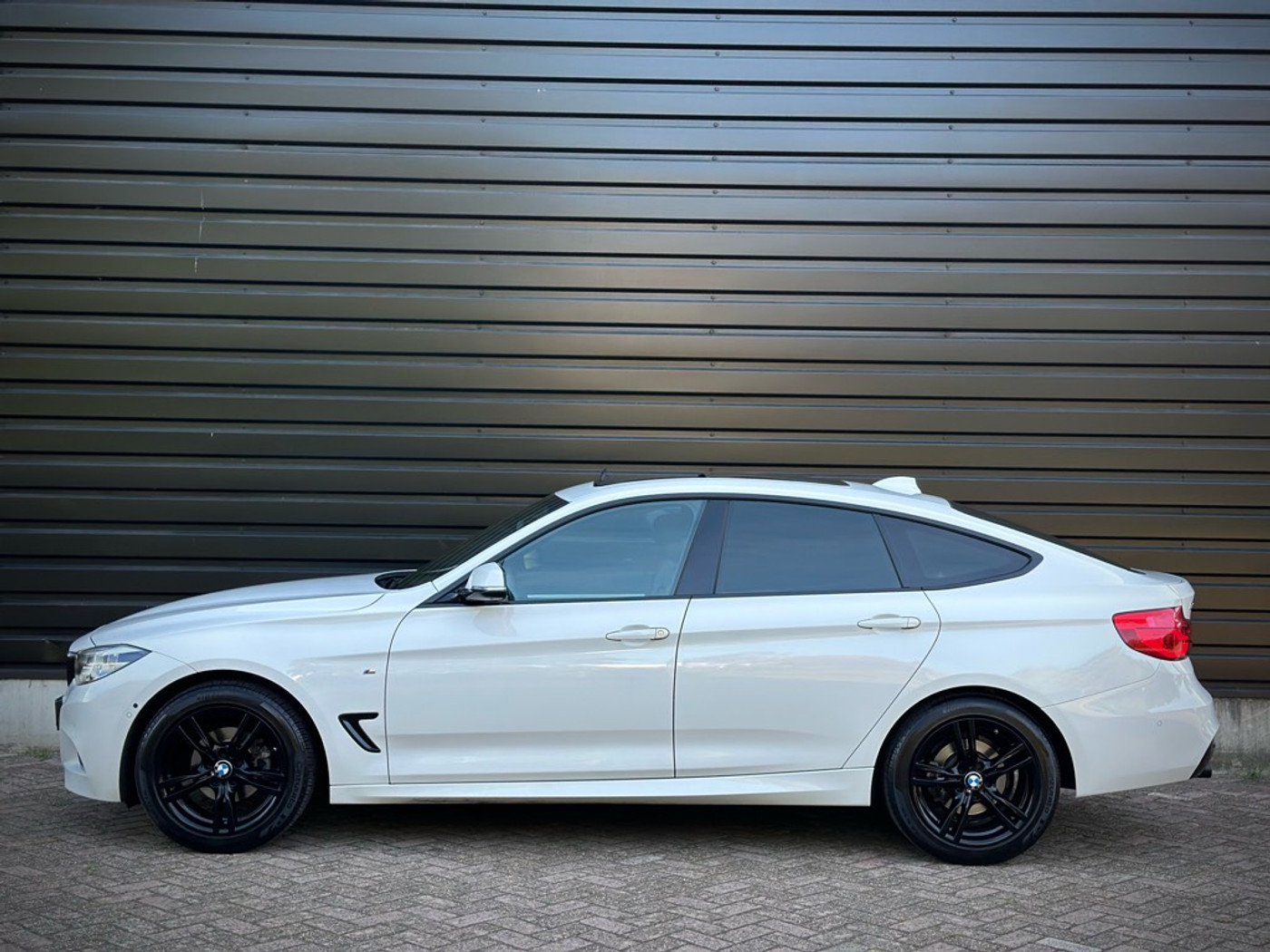 Foto van BMW 320i