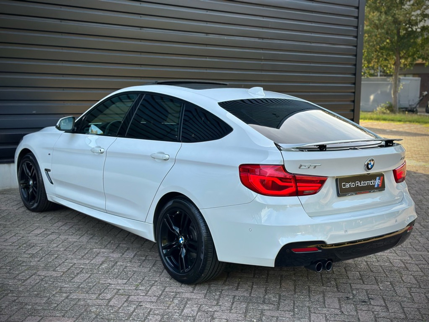 Foto van BMW 320i