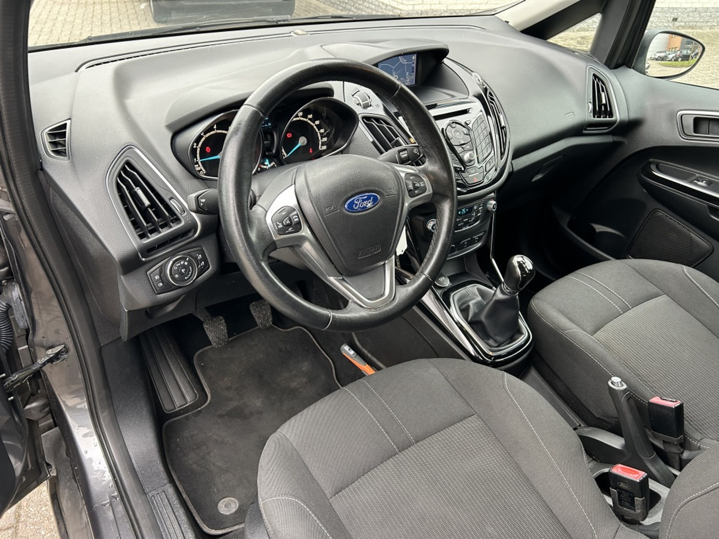 Foto van Ford B-max
