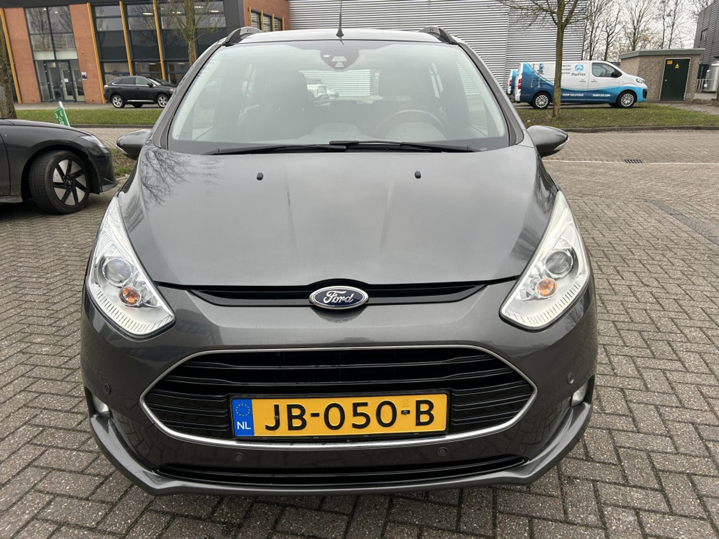 Foto van Ford B-max