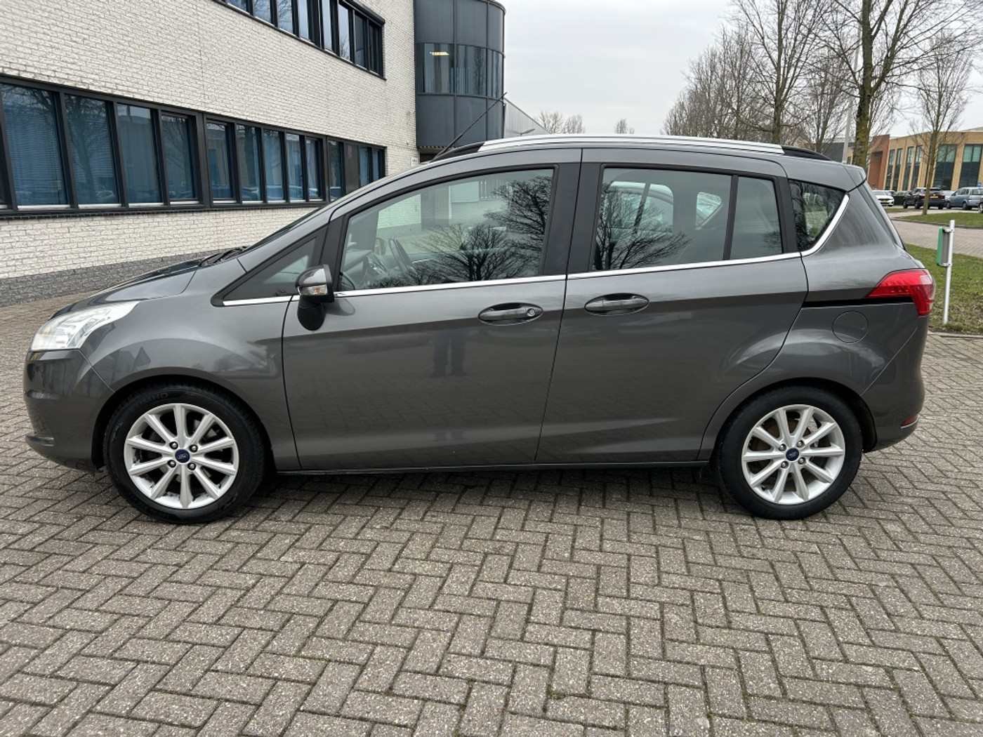Foto van Ford B-max
