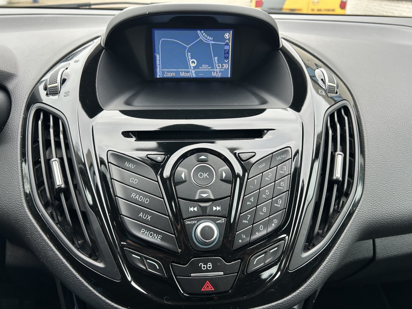 Foto van Ford B-max