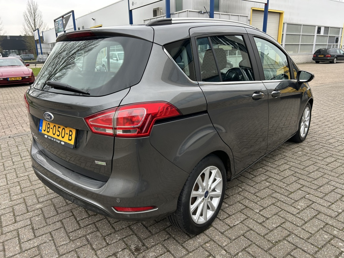 Foto van Ford B-max