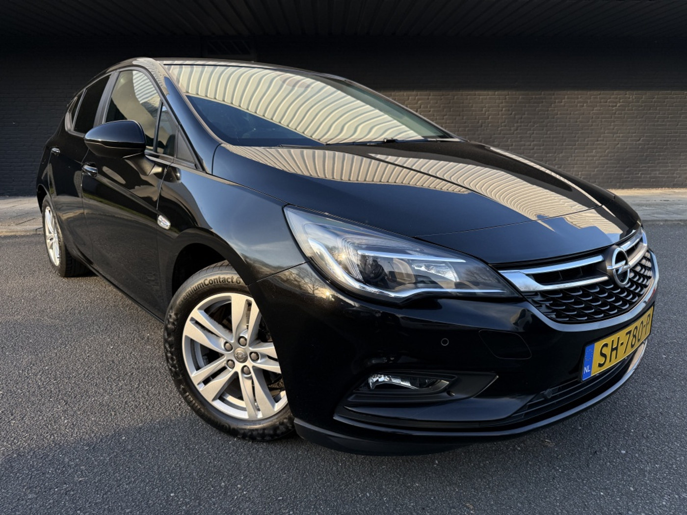 Opel Astra 1.0 Innovation 2017 - voorkant