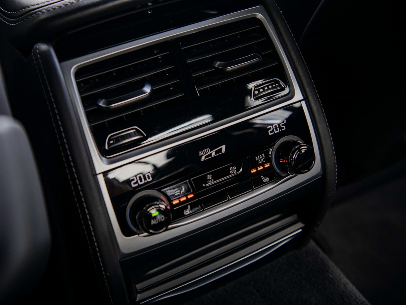 Foto van BMW 745le