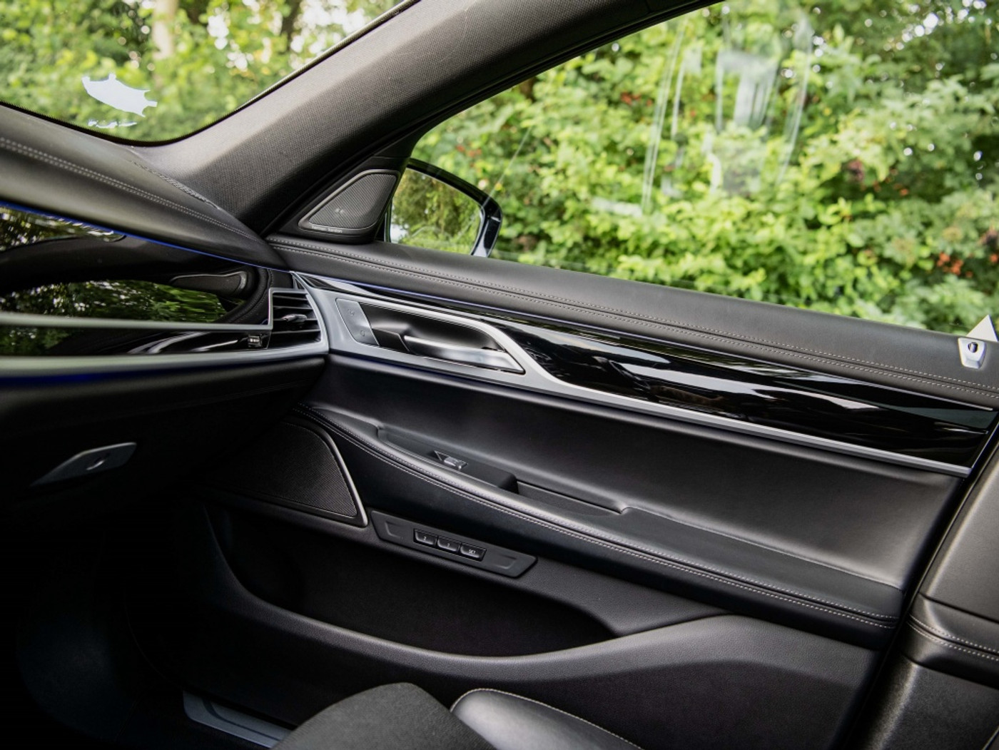 Foto van BMW 745le