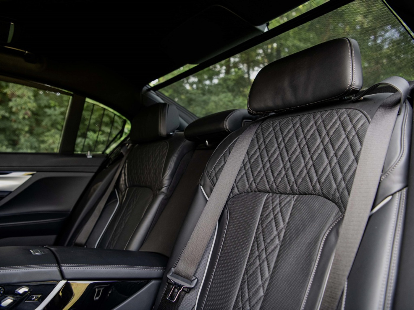 Foto van BMW 745le
