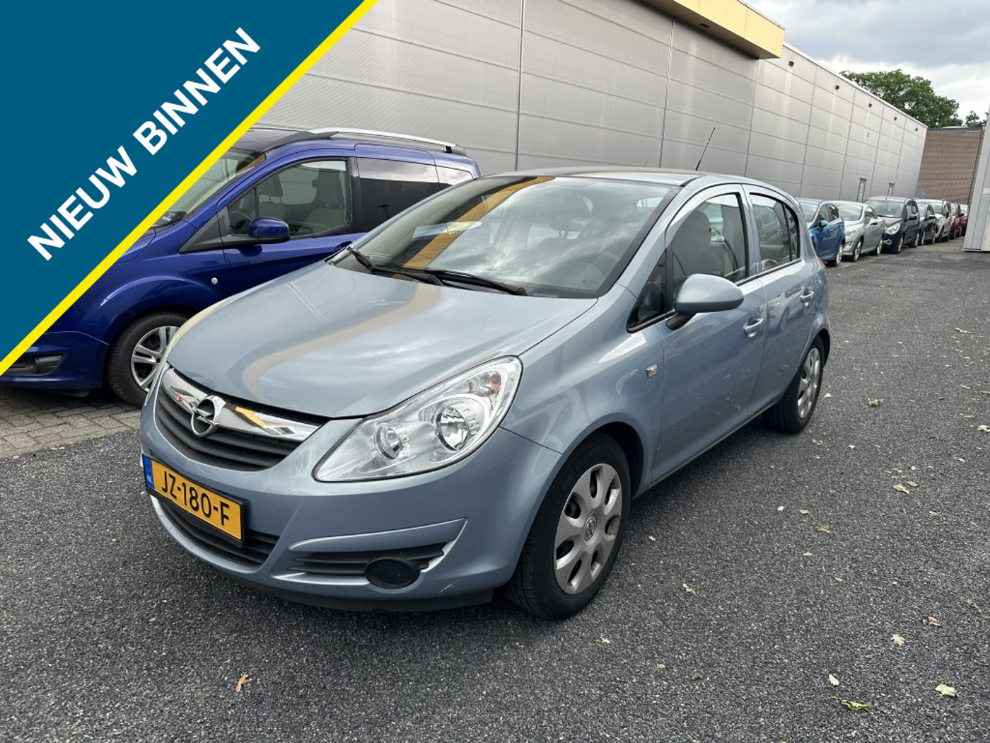 Opel Corsa 1.2-16V Cosmo 2008 - voorkant