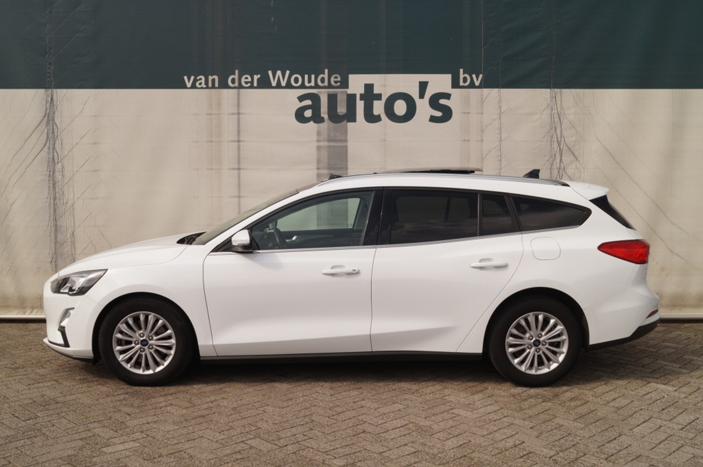 Ford Focus Wagon 1.0 EcoBoost Hybrid Titanium X Business 2021 - voorkant