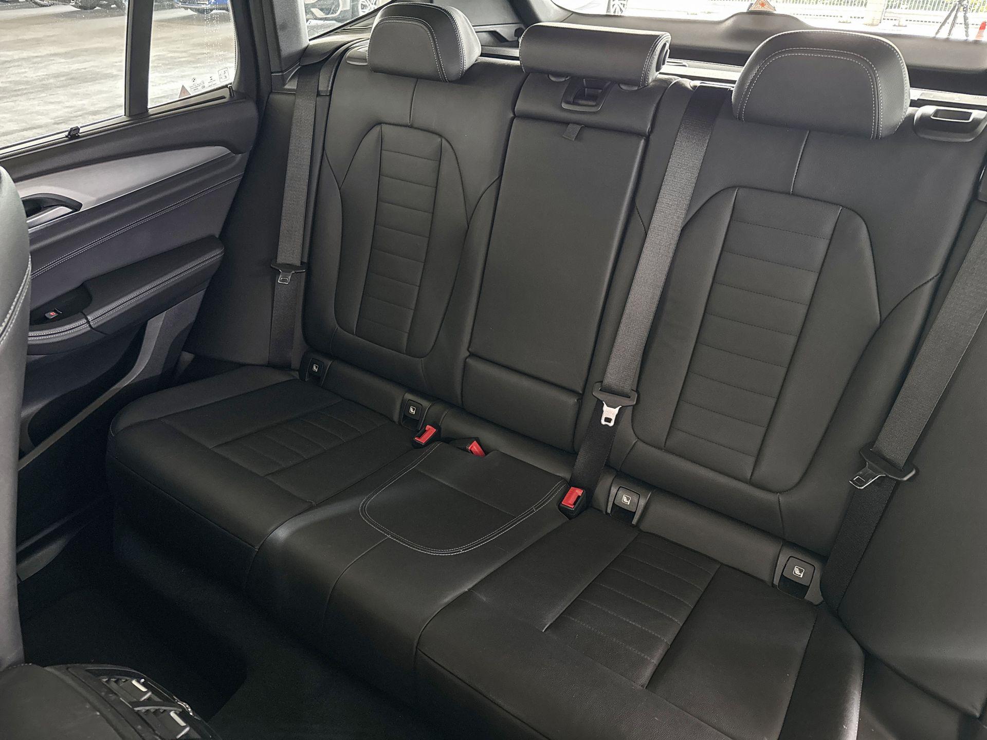 Foto van BMW X3 Xdrive20i