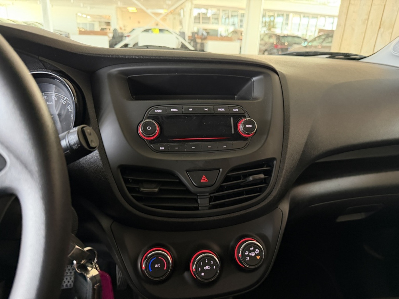 Foto van Opel Karl / Viva