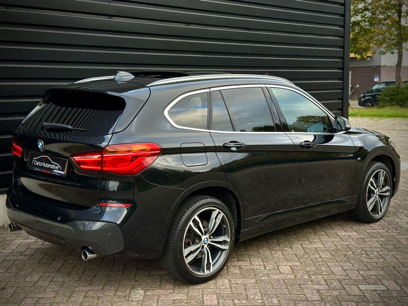 Foto van BMW X1 Sdrive20i