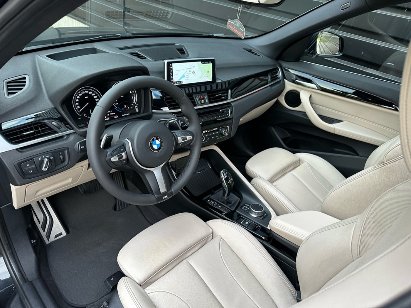 Foto van BMW X1 Sdrive20i