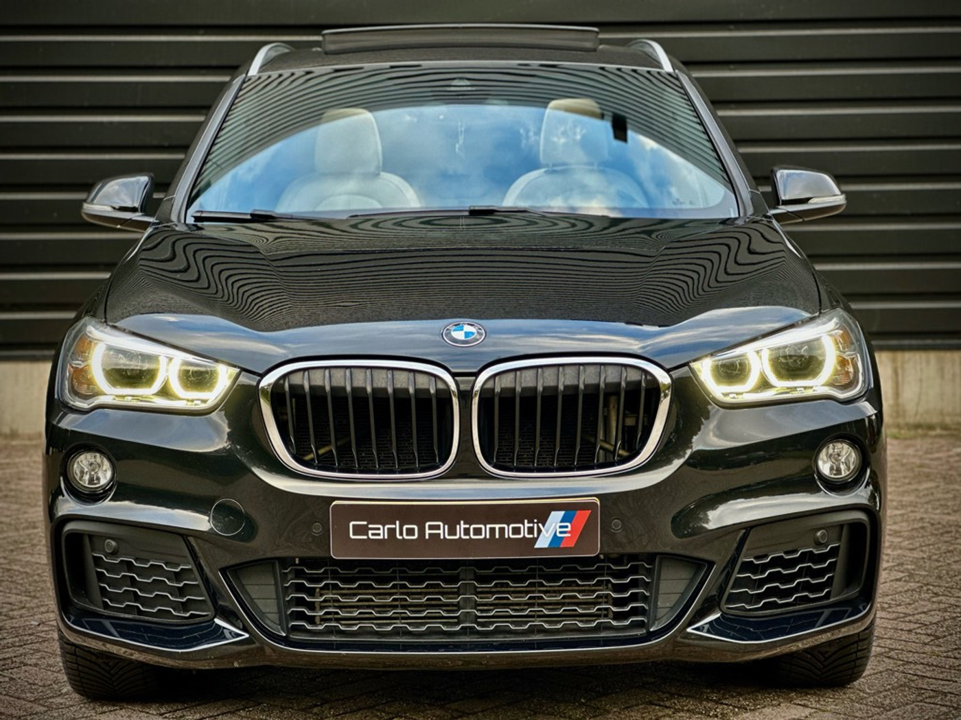 Foto van BMW X1 Sdrive20i