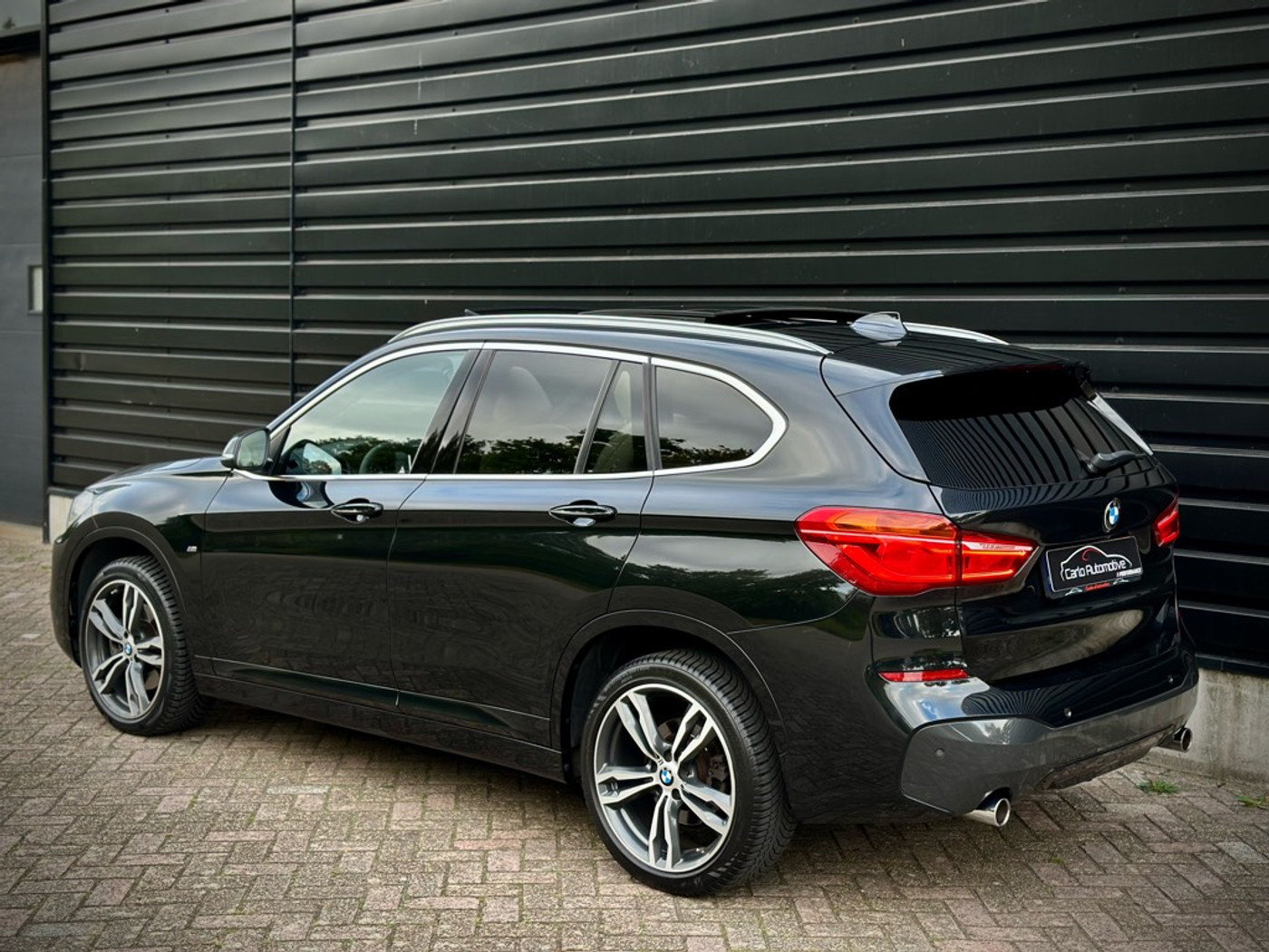 Foto van BMW X1 Sdrive20i