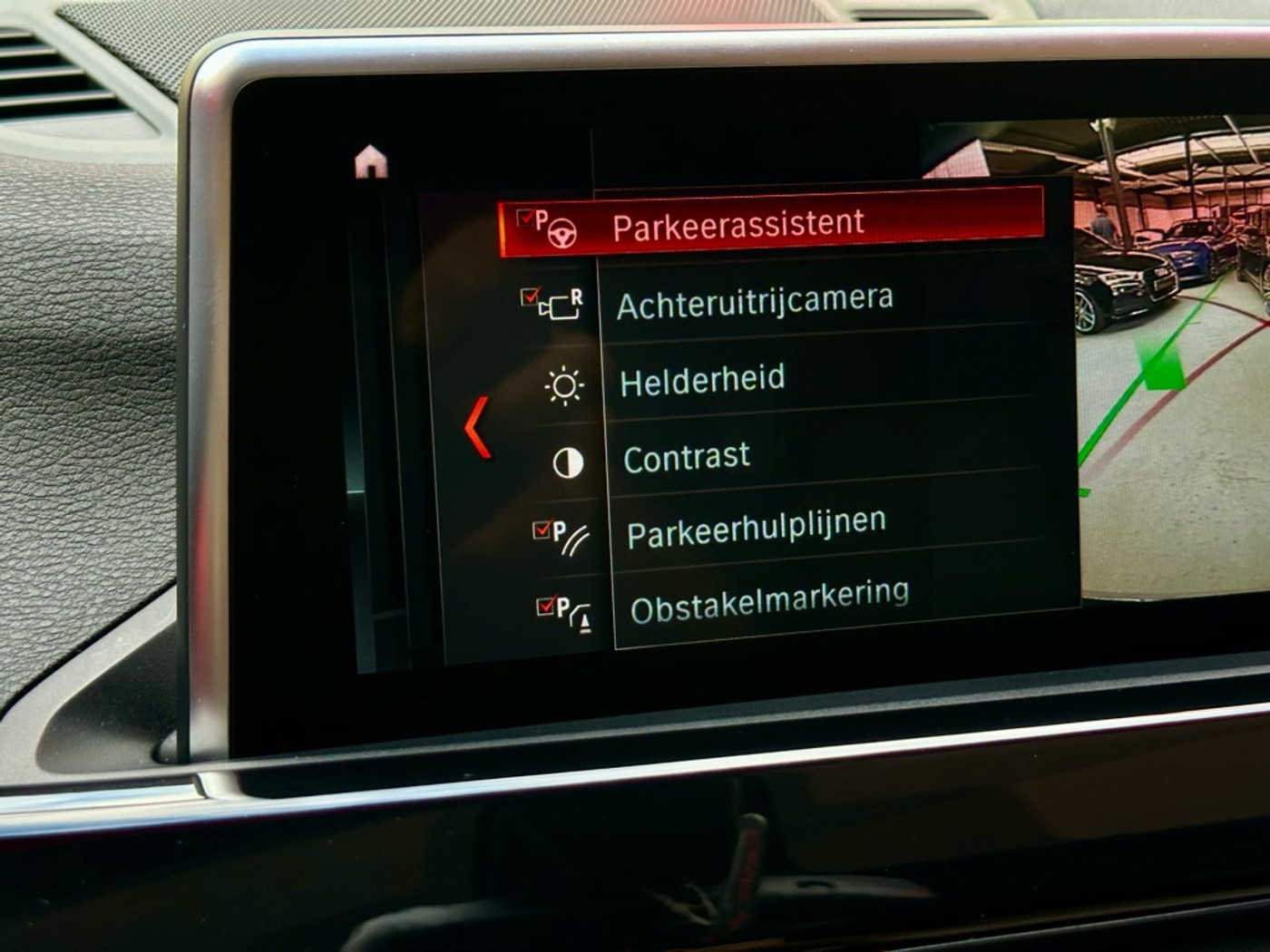 Foto van BMW X1 Sdrive20i