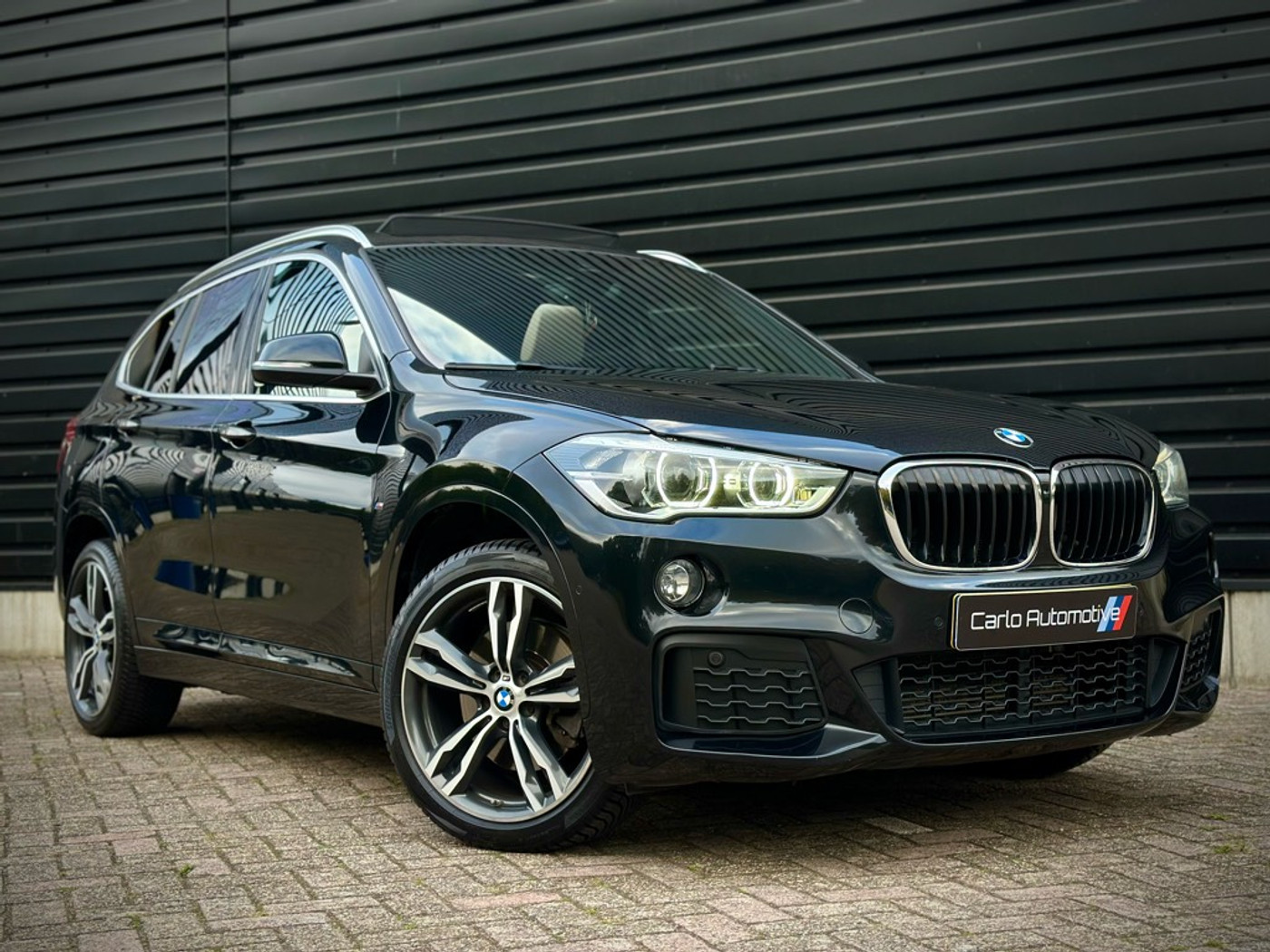 Foto van BMW X1 Sdrive20i