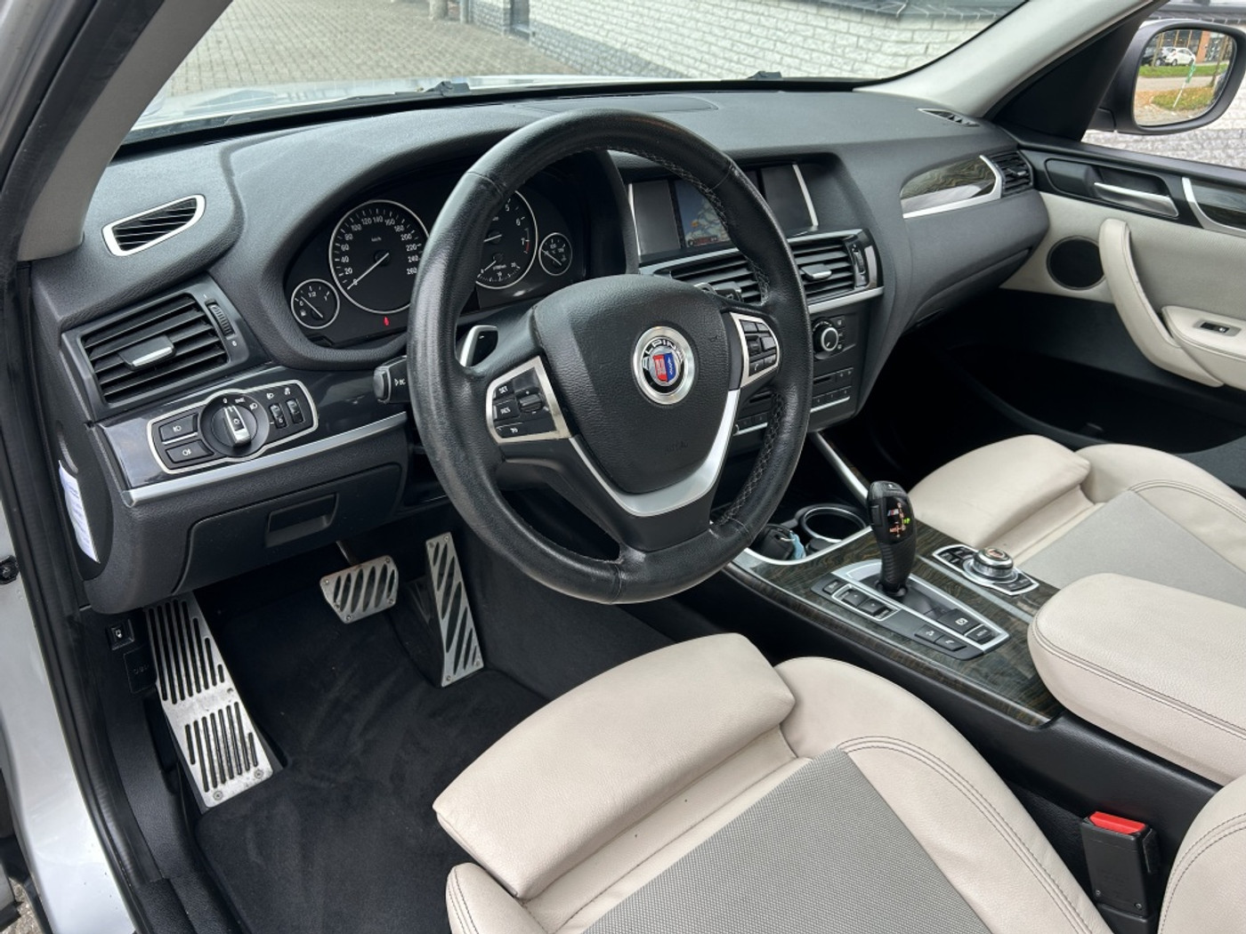 Foto van BMW X3 Xdrive20i
