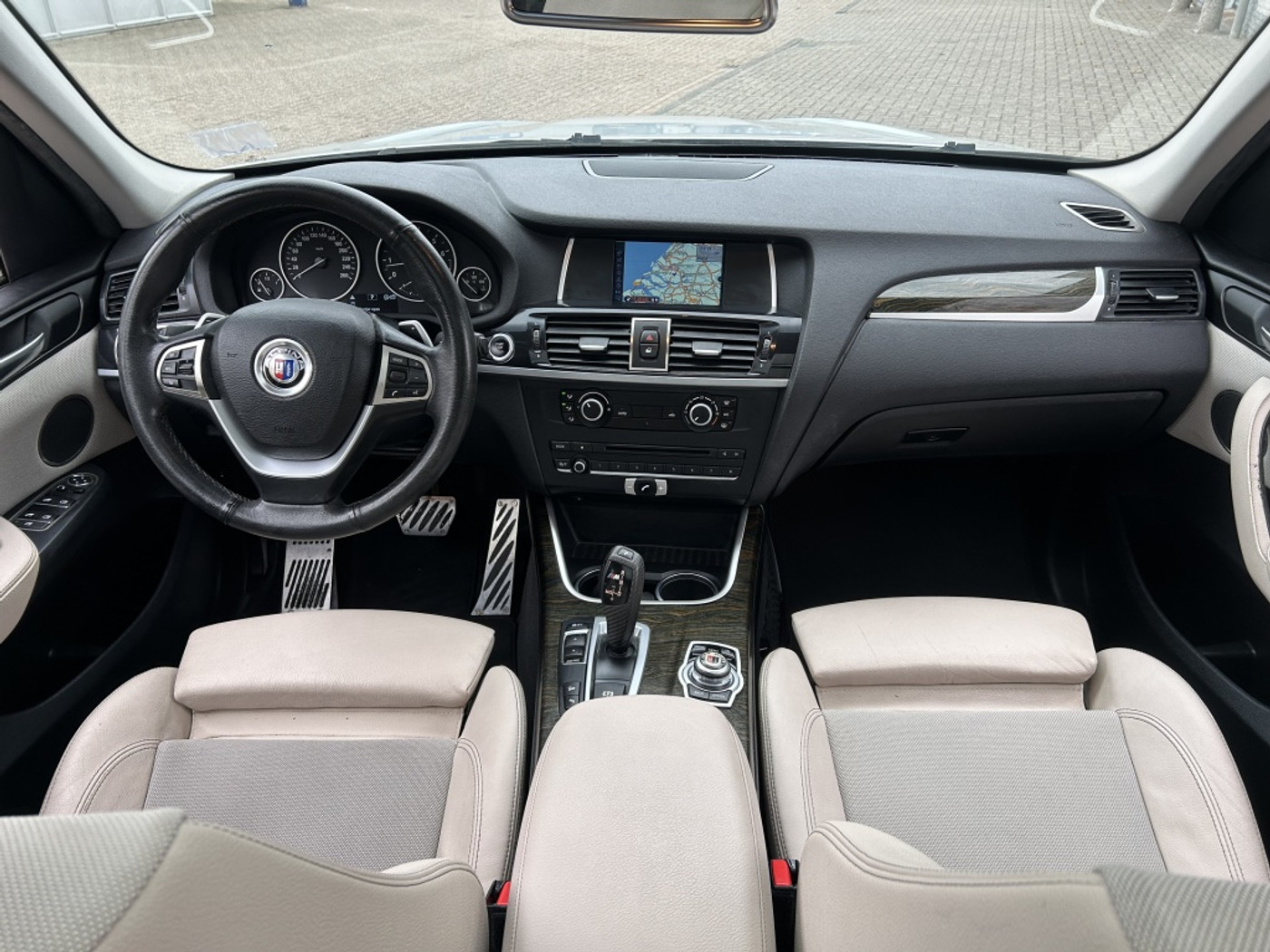 Foto van BMW X3 Xdrive20i
